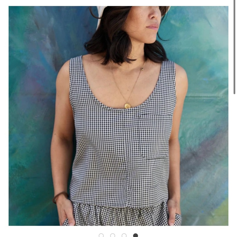 Known Supply Ryan Tank NWOT